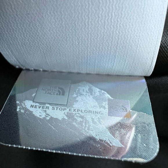 The North Face Women's Gotham Hooded Jacket 550 Fill Goose Down In Black - Picture 9 of 16